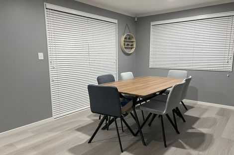 Photo of property in 8 Marlon Lane, East Tamaki, Auckland, 2016