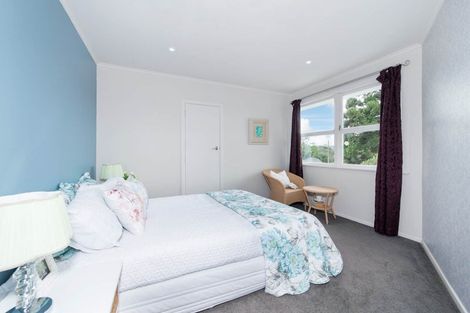 Photo of property in 13 James Street, Glenfield, Auckland, 0629