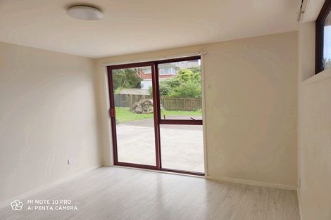 Photo of property in 57 Ayton Drive, Totara Vale, Auckland, 0629