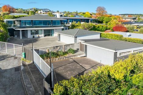 Photo of property in 174 Lake Terrace, Hilltop, Taupo, 3330