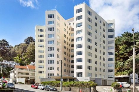 Photo of property in Wharenui Apartments, 274 Oriental Parade, Oriental Bay, Wellington, 6011