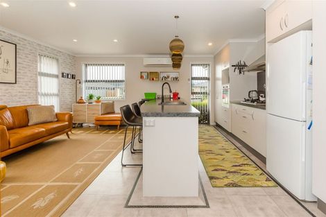 Photo of property in 14 Pearson Place, Paraparaumu, 5032