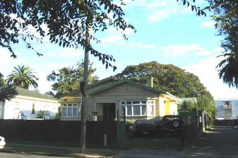 Photo of property in 80 Avenue Road, Otahuhu, Auckland, 1062