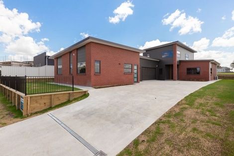 Photo of property in 13 Kapua Crescent, Rototuna North, Hamilton, 3210