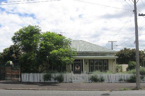 Photo of property in 72 Grey Street, Onehunga, Auckland, 1061