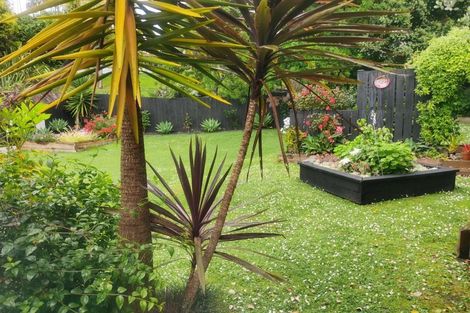Photo of property in 36 Sequoia Place, Sunnynook, Auckland, 0620