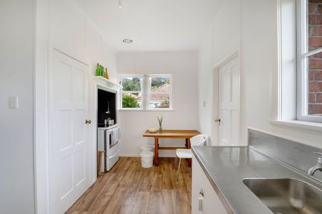 Photo of property in 10 Clapham Place, Whanganui East, Whanganui, 4500