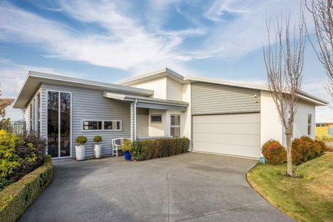 Photo of property in 52 Acacia Avenue, Rangiora, 7400