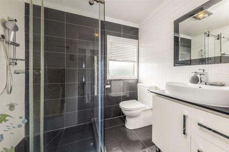 Photo of property in 36 Lendenfeld Drive, Papatoetoe, Auckland, 2025