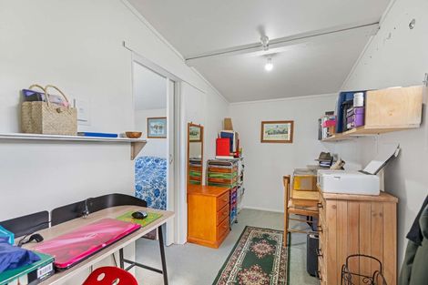 Photo of property in 8 Paraekaretu Street, Hunterville, 4730