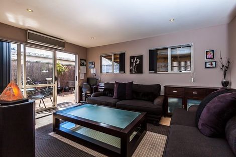 Photo of property in Casa Apartments, 160 Fitzherbert Avenue, West End, Palmerston North, 4410