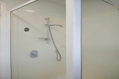 Photo of property in 57 Kayes Road, Pukekohe, 2120