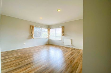 Photo of property in 4 Sailfish Drive, West Harbour, Auckland, 0618