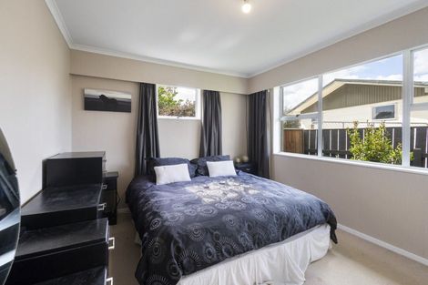 Photo of property in 21 Palliser Place, Milson, Palmerston North, 4414