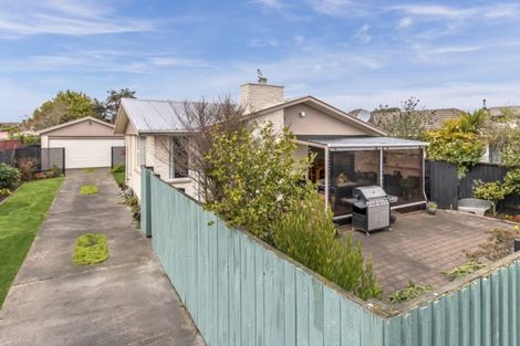 Photo of property in 132 Effingham Street, North New Brighton, Christchurch, 8083