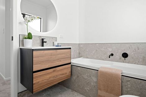 Photo of property in 7 Brough Place, St Andrews, Hamilton, 3200