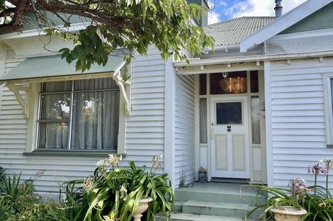 Photo of property in 30 Rhodes Street, Waimate, 7924