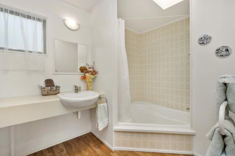 Photo of property in 1a Daisy Street, Raglan, 3225