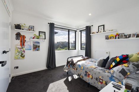 Photo of property in 141 Pharazyn Street, Maewa, Feilding, 4702