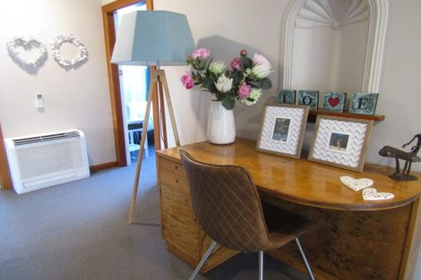 Photo of property in 3 Price Street, Waimate, 7924