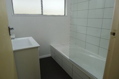 Photo of property in 137b Newlands Road, Newlands, Wellington, 6037