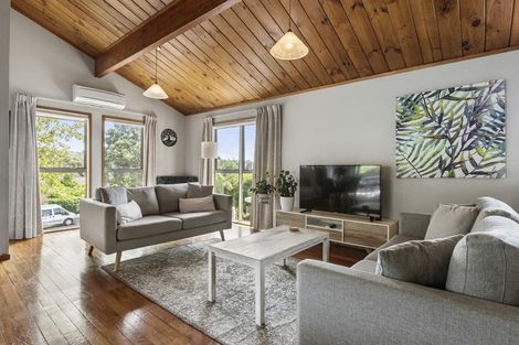 Photo of property in 22 Surville Place, Mairangi Bay, Auckland, 0630