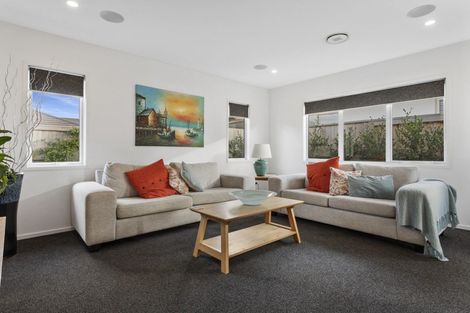 Photo of property in 74 Penetaka Heights, Pyes Pa, Tauranga, 3112