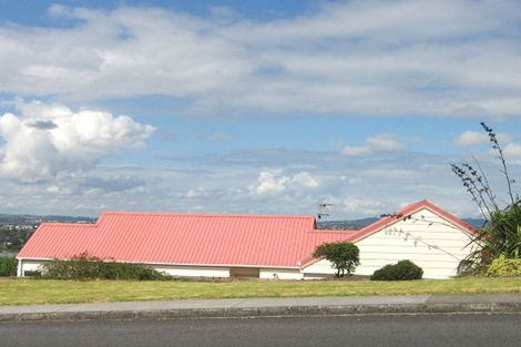 Photo of property in 101 Luckens Road, West Harbour, Auckland, 0618