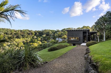 Photo of property in 209 Delamore Drive, Oneroa, Waiheke Island, 1081