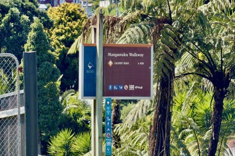 Photo of property in 12b Lawry Street, Moturoa, New Plymouth, 4310