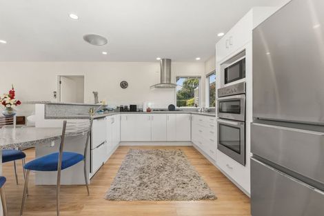 Photo of property in 51 Ngarara Road, Waikanae, 5036