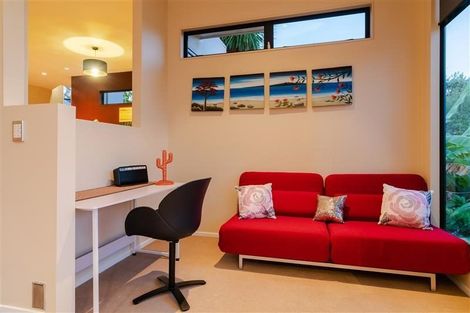 Photo of property in 11 Waimana Avenue, Northcote Point, Auckland, 0627