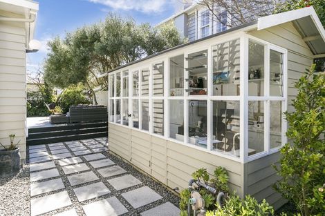 Photo of property in 130 Karori Road, Karori, Wellington, 6012