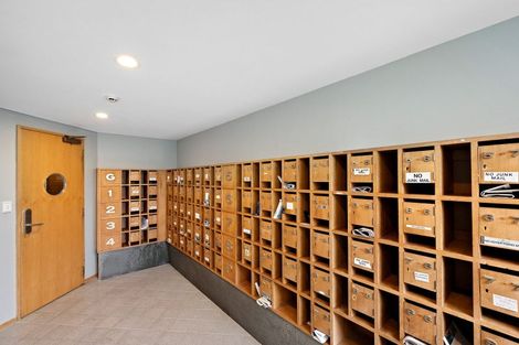 Photo of property in Hobson Court Flats, 19/70 Hobson Street, Thorndon, Wellington, 6011