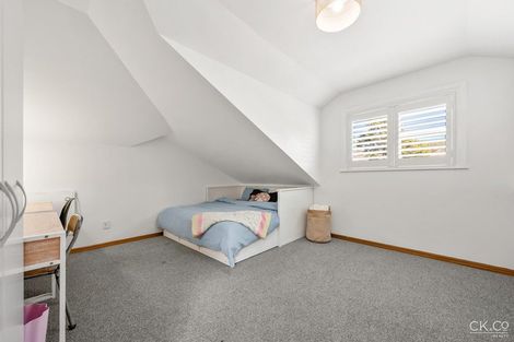 Photo of property in 2 Barton Road, Heretaunga, Upper Hutt, 5018