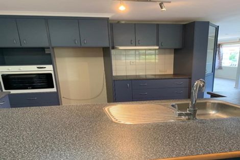 Photo of property in 15 Rogers Place, Fairview Downs, Hamilton, 3214