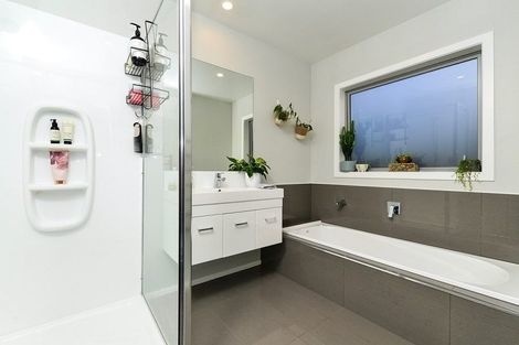 Photo of property in 28 Keston Crescent, Flagstaff, Hamilton, 3210