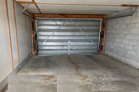 Photo of property in 14 Cambridge Street, Levin, 5510