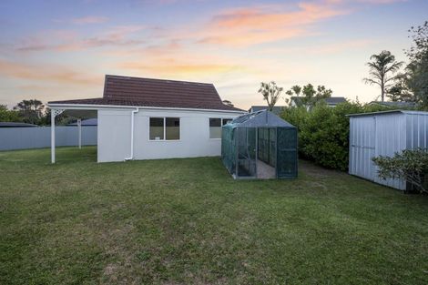 Photo of property in 5 Pohutukawa Road, Whenuapai, Auckland, 0618