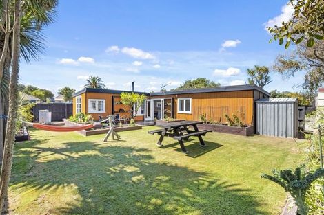 Photo of property in 290 Pine Avenue, South New Brighton, Christchurch, 8062