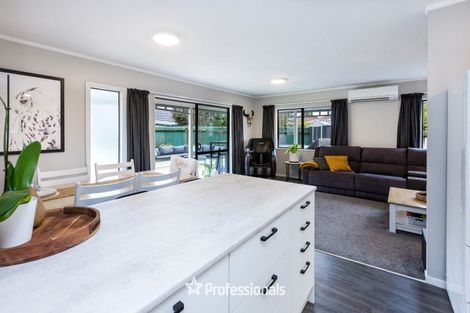 Photo of property in 5 Tulsa Grove, Totara Park, Upper Hutt, 5018