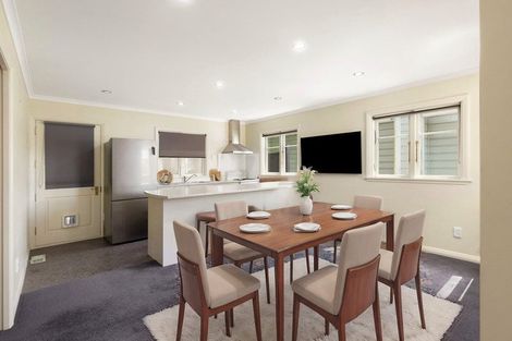 Photo of property in 42 Raroa Road, Kelburn, Wellington, 6012