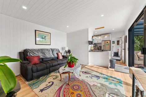 Photo of property in 29 Parawera Drive, Acacia Bay, Taupo, 3330