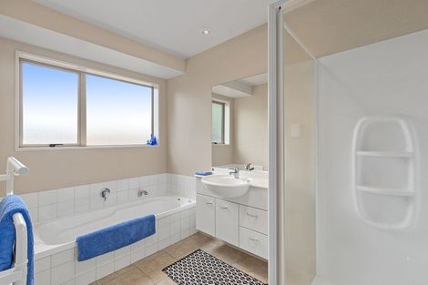 Photo of property in 27 Mataroa Place, Parklands, Christchurch, 8083