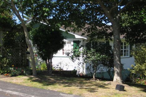 Photo of property in 3 Lingham Crescent, Torbay, Auckland, 0630