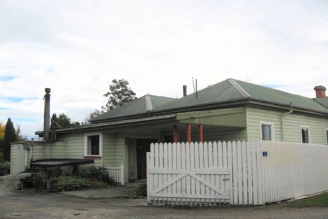 Photo of property in 8 Nelson Road, Balclutha, 9272