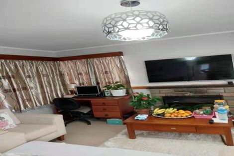 Photo of property in 1/15 Beverly Place, New Lynn, Auckland, 0600