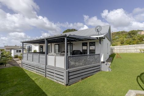 Photo of property in 105 Parklands Avenue, Bell Block, New Plymouth, 4312