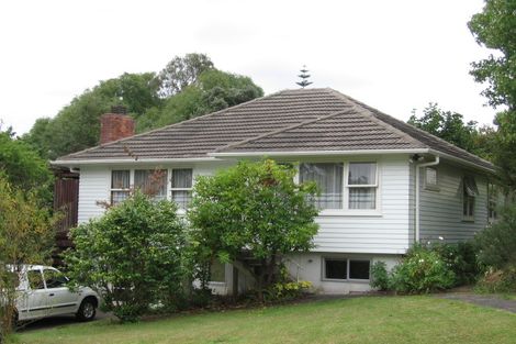 Photo of property in 15 Rosecamp Road, Beach Haven, Auckland, 0626