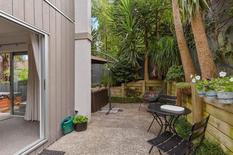 Photo of property in 2/26 Penning Road, Castor Bay, Auckland, 0620